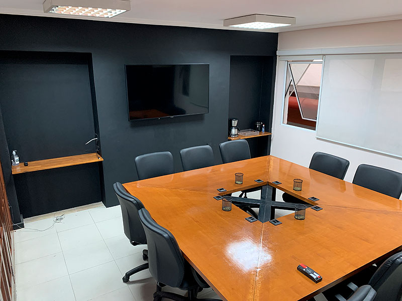 Sala de reunião disponível para locação
