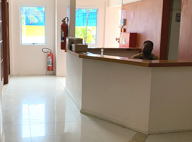Recepção com sala de espera
