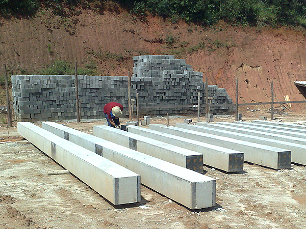 pré-moldados fabricados no canteiro de obras