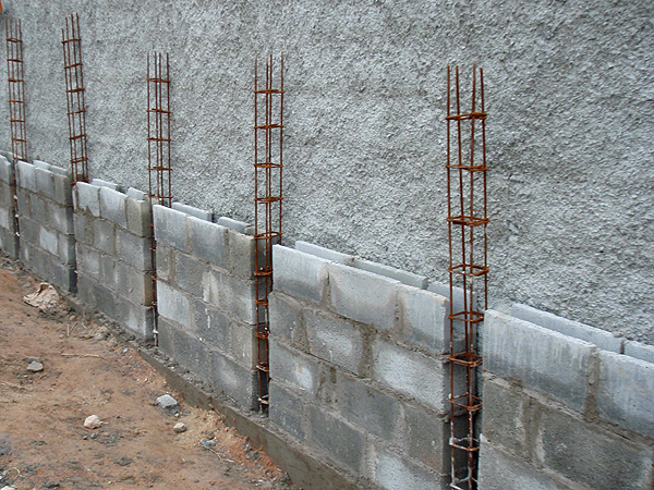 Construção de muro divisórios