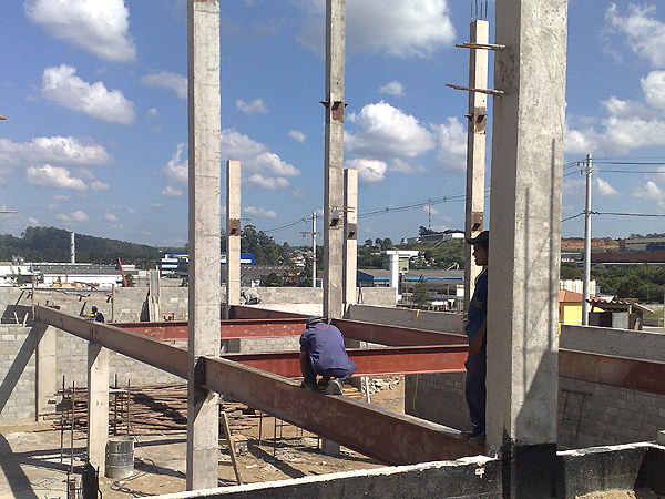 Projeto e Execução de Piso Industrial