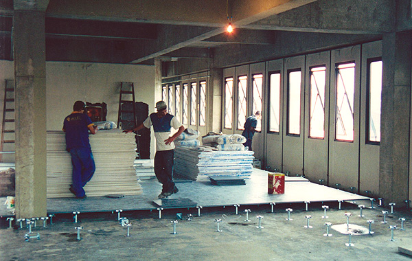 Edificio sede da Ryder Logistics